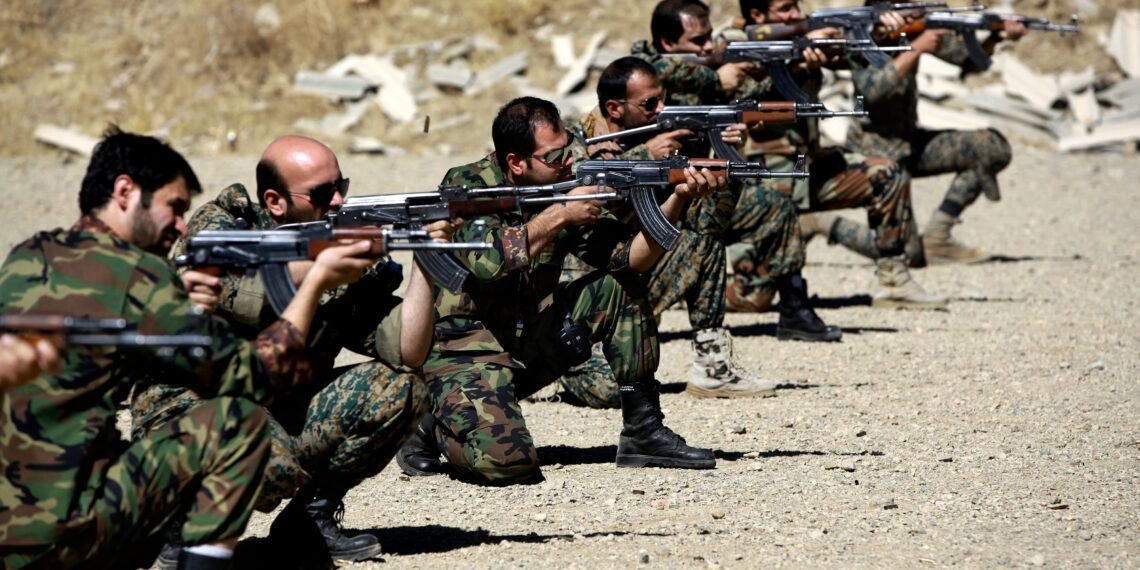 اوروش اوچون تیارگرلیک؛ ایران بیر میلیون‌دن آرتیق کیشی‌لیک قۉشین تیارله‌یدی