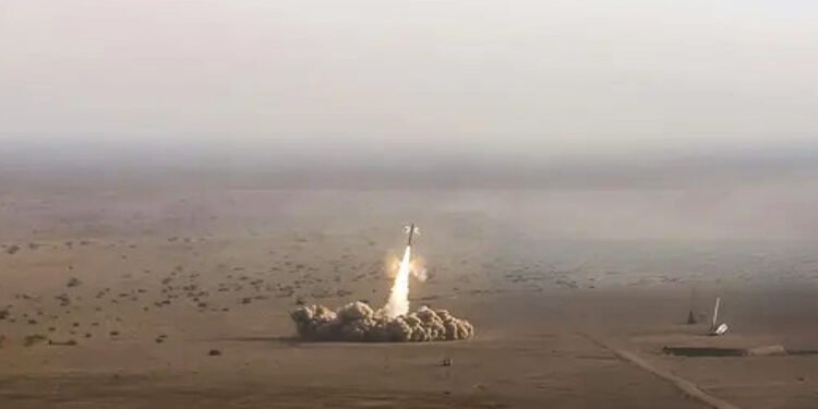 ایران‌نینگ تل‌آویو شهریگه اویوشتیرگن هجومی عاقبتیده ایکّی کیشی جان بېردی