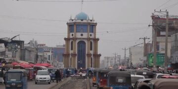 تخارده ناتینچیلیکلر؛ اۉتگن کېچه کۉکچه کۉپریگی یقین‌لریدن کوچلی سېس اېشیتیلگن