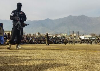 طالبان سمنگان و بلخ‌ده ایکّی عیال شامل آلتی کیشی‌نی دُره اوردی