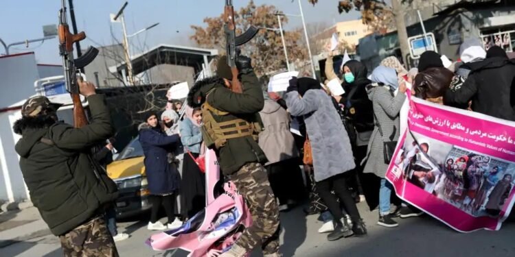 افراطی گروهلرگه کابوس، ۸ مارچ خلقارا خاتین-قیزلر کونی