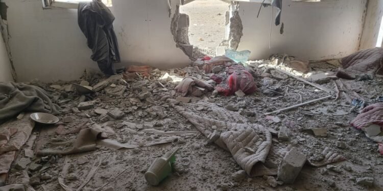 طالبان مدافعه وزیرلیگی اۉتگن کېچه پاکستان‌نینگ ۳۲ حربی‌سی اۉلدیریلگنینی ادعا قیلدی