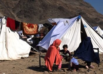 چادر آستیده‌گی حیات-قندوزده‌گی مهاجر خاتین، ثریا حکایه‌سی