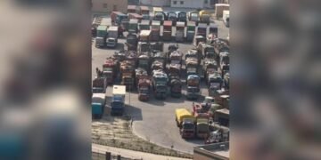 طالبان: پاکستان‌ تامانی ینه تورخم چېگره‌سینی یاپیب قۉیدی