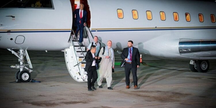 دنیس کویل آزاد بۉلیشی؛ آدام بولر: گروگه آلیش دیپلماسی‌سی اۉلگن دیر