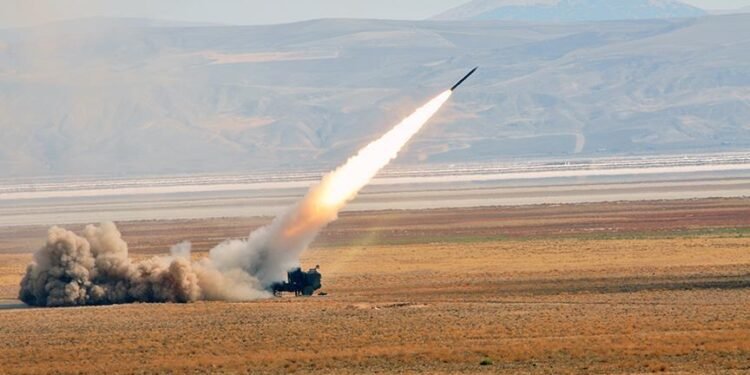 تورکیه ایران‌دن آتیلگن ینه بیر راکت باره‌سیده خبر بېری