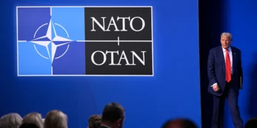 ترامپنینگ تهدیدیگه آلمان جوابی؛ آلمان حکومتی سۉزلاوچیسی: ایران بیلن اوروش ناتوگه باغلیق اېمس