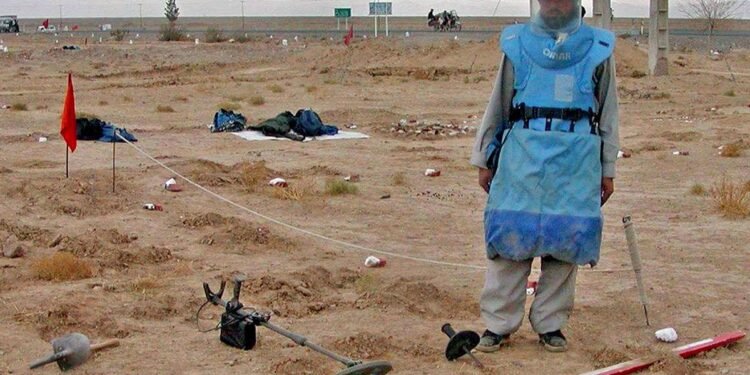 افغانستان سابق اوروش‌لردن قالگن ماین‌لر همده اۉق-داریلر هلی هم کتّه قربانلیکلرگه سبب بۉلماقده