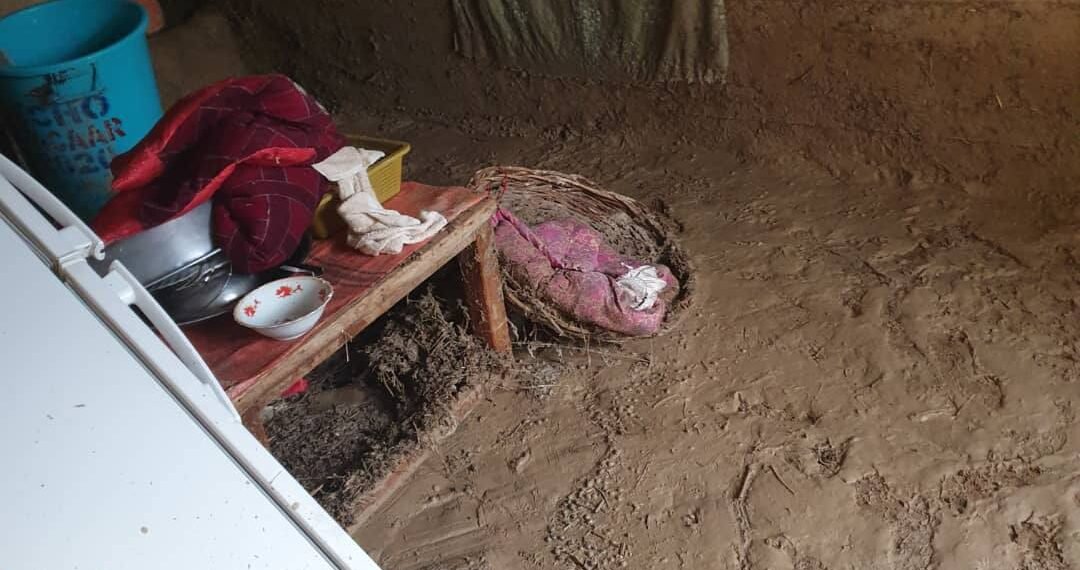 سمنگان ولایتیده سوو تاشقینی عاقبتیده بیر عیال و ایکّی باله‌سی جان بېرگن