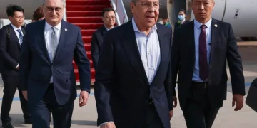 روسیه تشقی ایشلر وزیری رسمی تشریف بیلن چین‎‌گه یېتیب باردی