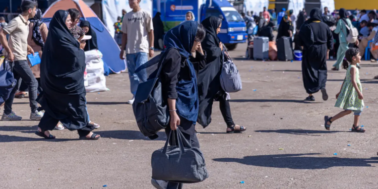 بیرلشگن ملتلر تشکیلاتی ایران‌ و پاکستان‌دن قیتریلگن عیاللر اقتصادی احوالی‌دن خواطر بیلدیردی