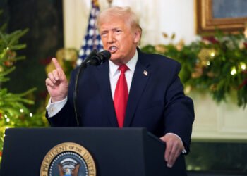 دونالد ترمپ ینه‌ بیربار ایران انشااتلری‌گه قرشی هجوم اویوشتیریلیشیدن آگاه‌لنتیردی