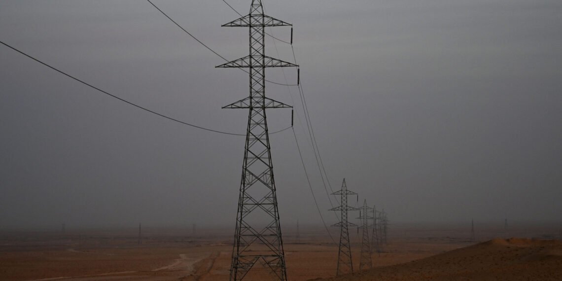 طالبان سرپل ولایتی‌نینگ سانچارک، سوزمه‌قلعه و گوسفندی اولسواللیکلریگه برق یېتکزیلیشیدن خبر بېردی