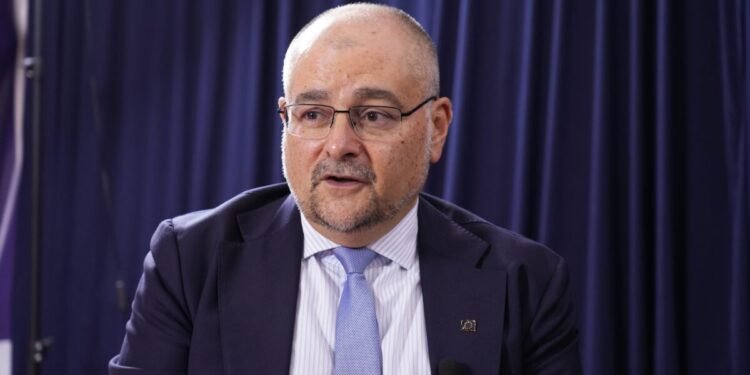 اروپا اتفاقی وکیلی طالبان رسمیلری بیلن ترورچیلیک تهدیدلری و عیاللرگه قرشی چیکلاولر عاقبتی حقیده صحبت‌لشگن