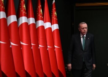 تورکیه جمهور باشلیغی امریکا و ایران اۉرته‌سیده‌گی آتیش-کېسین تۉلیق عملگه آشیریلیشیگه امید بیلدیردی