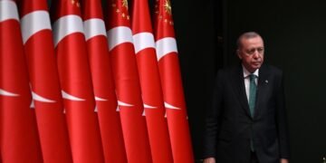 تورکیه جمهور باشلیغی امریکا و ایران اۉرته‌سیده‌گی آتیش-کېسین تۉلیق عملگه آشیریلیشیگه امید بیلدیردی