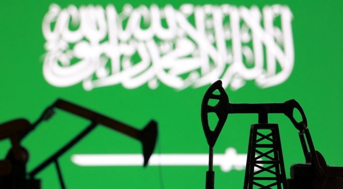 آتیش-کېسین یرهتگن شرایط؛ مملکتلر نفت ایشلب چیقاریش جریانلرینی قیته عادی حالتگه آلیب کېلماقده