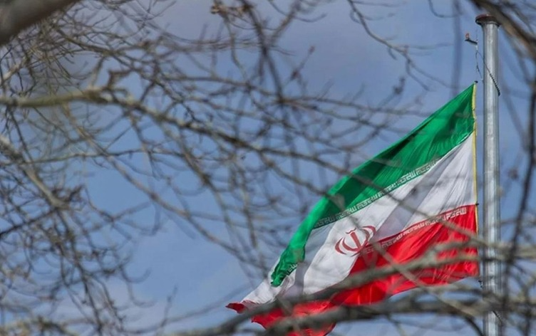 ایران رسمیلری بو مملکت آسمانی تۉرت باسقیچده پروازلر یوزیگه آچیله‌دی