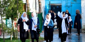 یوناما ینه‌ بیر بار قیزلر تعلیمیگه قۉییلگن چیېکلاولر بېکار قیلیشنی سۉره‌دی