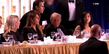 ترامپ‌نینگ ضیافتیده اۉق آتیلیشی؛ ترامپ ضرر کۉرمه‌گن و هجومچی حبسگه آلیندی