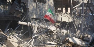 امریکا و ایران اۉرتهسیده آتیش-کېسین؛ دایمی تینچلیک یۉلی آسانمی؟