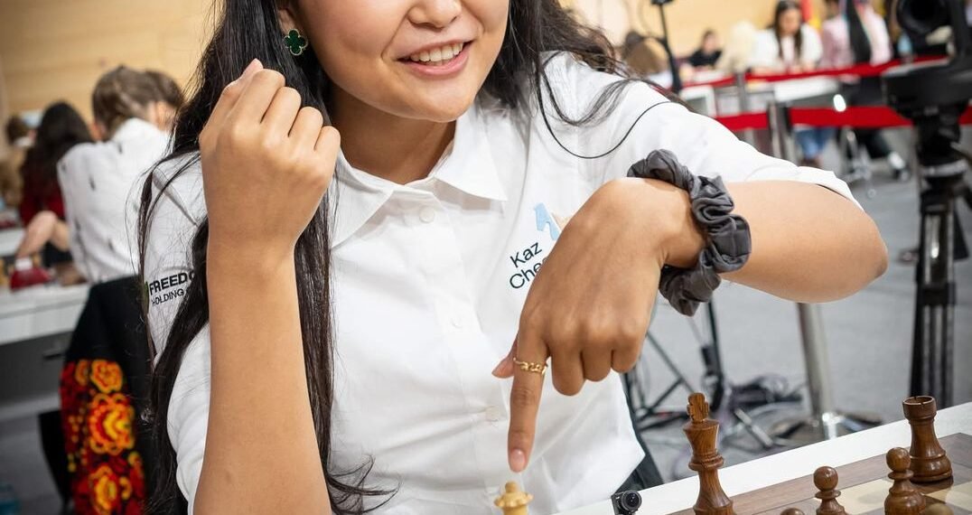 بی‌بی ساره اسوبایوا فیدیFIDE جهان ریتینگیده 7 اۉرینگه کۉتریلدی