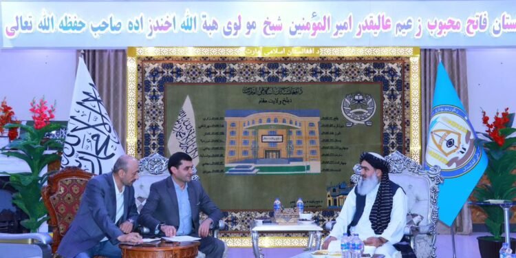 طالبلر و اۉزبېکستان ساغلیقنی سقلش وزیرلری اوچره‌شدی