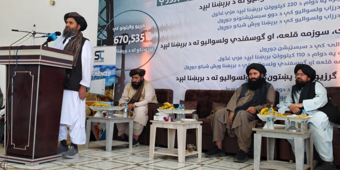 طالبان فاریاب ولایتیده ۱۲۰ میلیون افغانی ارزشیگه بۉلگن برق یېتکزیش لایحه‌لری ایشگه توشیریلگنیدن خبر بېردی