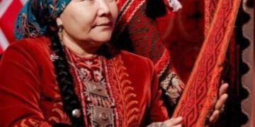 قزاق بېزه‌کلری، کۉچمنچی حیات و طبیعتی حقیده نیمه‌نی انگله‌ته‌دی؟