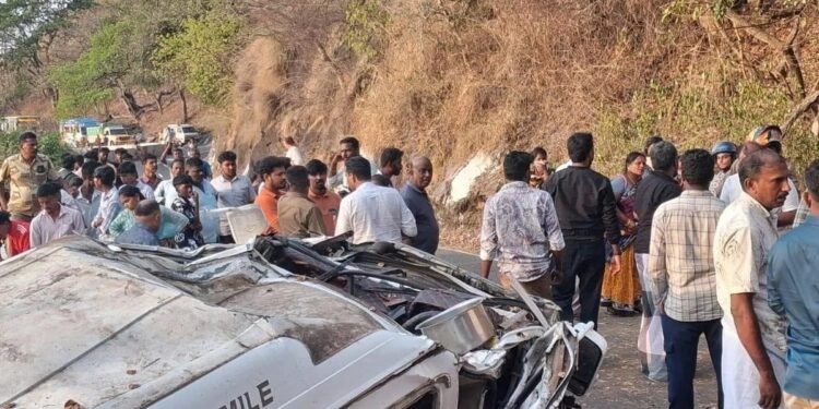 هندوستان‌ده یۉلده حادثه‌سی نتیجه‌سیده ۹ سیاح جان بېردی