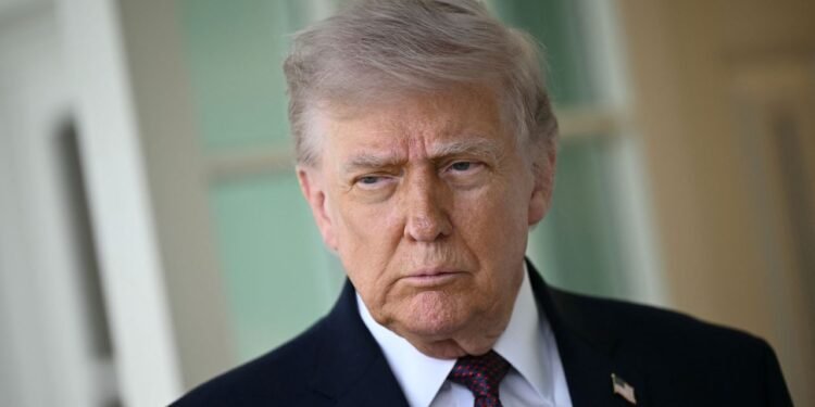 دونالد ترمپ یقین‌ده ایران بیلن کېلیشوو امضالنیشی ممکن‌لیگیدن خبر بېردی