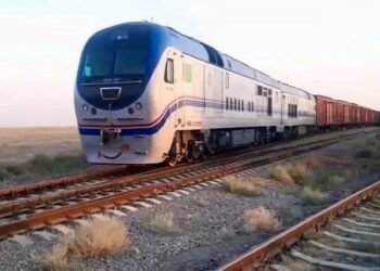 طالبلر فواید عامه وزیرلیگی افغانستان تېمیر یۉللری آرقه‌لی یوک‌ تشیش سیزیلرلی درجه‌ده آشگن