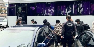 تورکیه‌ده جاری میلادی ییل ایچیده ۹ مینگ افغانستانلیک مهاجر اوشلنگن