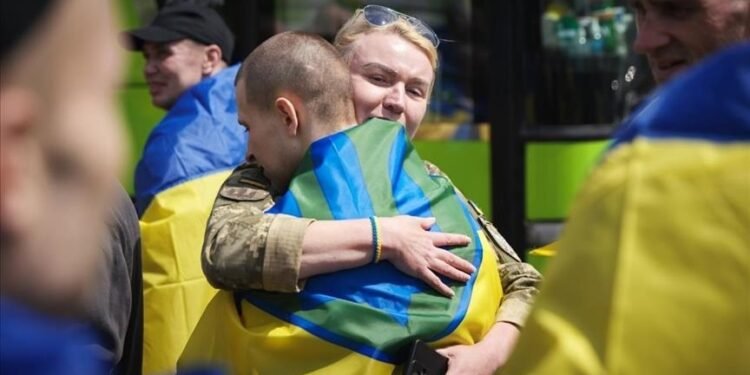 روسیه و اوکراین اۉرته‎‌سیده یوزلب حربی محبوس المه‌شیلدی