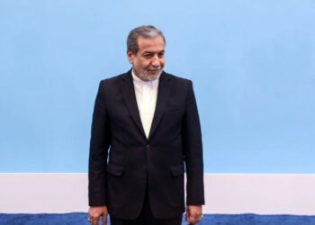 ایران تشقی ایشلر وزیری رسمی سفر بیلن روسیه‌گه یېتیب باردی