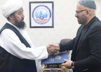 طالبلر قند‌هارده فلورایت کانینی قزیب آلیش بۉییچه‌ شرطنامه‌نی خصوصي شرکت بیلن امضاله‌دی