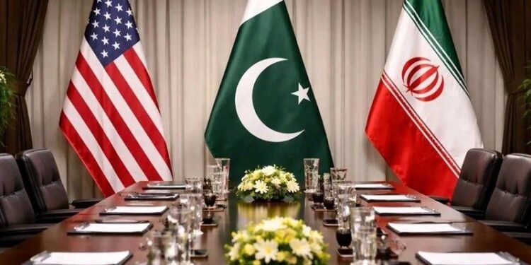 بوگون پاکستان میزبانلیگیده امریکا و ایران‌نینگ یوقاری مرتبه‌لی رسمیلری اوچره‌شیشی کوتیله‌دی