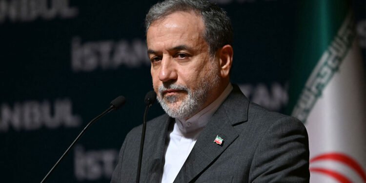 ایران تشقی ایشلر وزیری: امریکانینگ قرهمه-قرشیلیگی دیپلوماتیک یۉلیدهگی جدّي تۉسیق سنلهلدی
