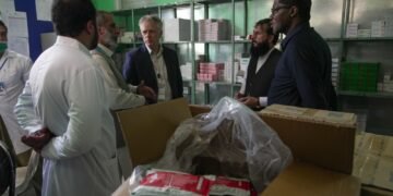 یونیسف: اۉتگن ییلی افغانستانده ۲۰ میلیوندن آرتیق کیشیگه ساغلیق یاردم ترقهتیلگن