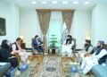 متقی جاپان اېلچیسی بیلن علاقه‌لرنی کېنگه‌یتیریش و منطقوی موضوعلرنی بحث قیلدی