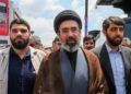 ایران رهبری مجتبی خامنه‌ای: منطقه‌ ملتلری اېندی امریکا بزه‌لری‌نینگ «قلقانی» بۉلمه‌یدی