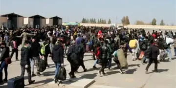 پاکستان و ایران بیر کونده بېش مینگ مهاجرنی افغانستان‌گه قیتردی