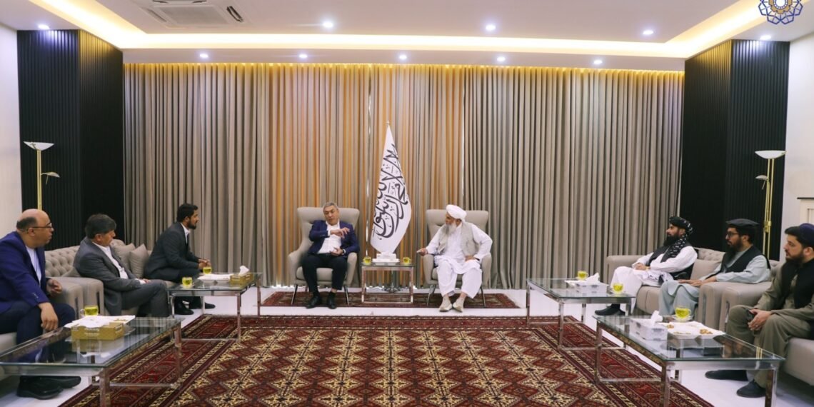 طالبان صناعت و تجارت وزیرلیگی اۉزبېکستانلیک بیر هیات کابل یېتیب کېگلنیدن خبر بېر دی
