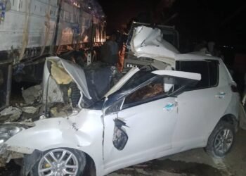 اندخوی‌ده ترافیک حادثه‌سی؛ ایکّی موتر تۉقنه‌شووی نتیجه‌سیده اوچ کیشی جان بېردی
