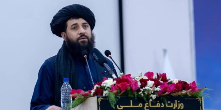 طالبلر مدافعه وزیری: پاکستان اېندی افغانستاننی بامباردمان قیلیشگه جرات قیلالمسلیگی مقصدیده تلاش قیلیه‌پمیز