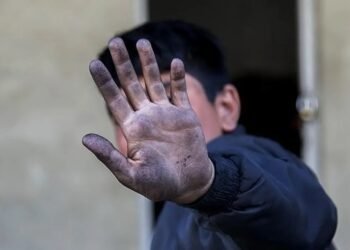 بوگون ۱۲ – جون باله‌لر ایشی‌گه قرشی کوره‌ش خلق‌ارا کونی دیر