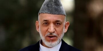 حامد کرز‌ی امریکا و ایران ارا کېلیشوونی خوش قرشیله‌دی