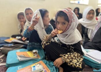 WFP: باییتیلگن بیسکویتلر کۉپلب باله‌لر اوچون کون‌نینگ اېنگ تۉییملی طعامیدیر