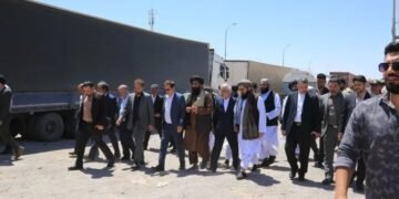 تهران‌ده طالبان اېلچیخانه‌سی یوزلب افغانستانلیک محبوس مملکت اۉتکزیلگنیدن خبر بېردی