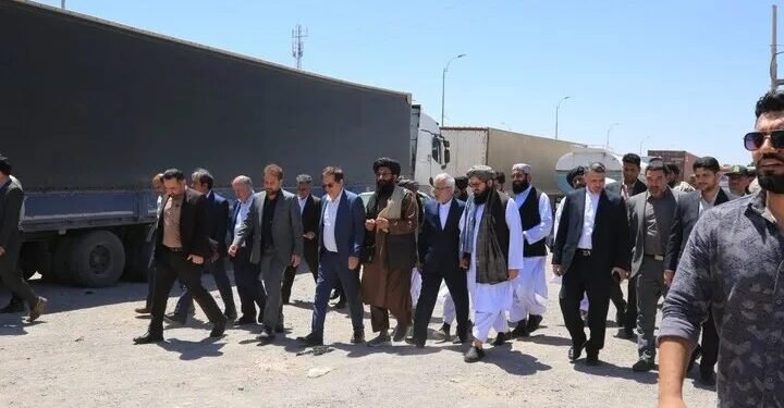 تهرانده طالبان اېلچیخانهسی یوزلب افغانستانلیک محبوس مملکت اۉتکزیلگنیدن خبر بېردی